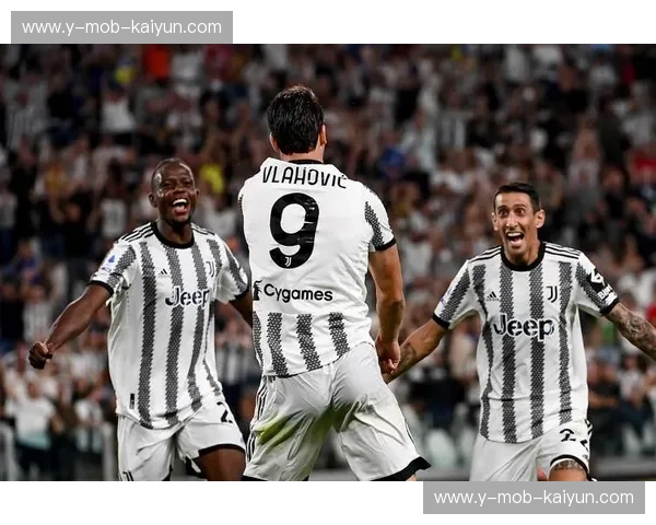 巅峰之战：尤文图斯vs巴塞罗那，绿茵场上的战术博弈与胜负终极预判